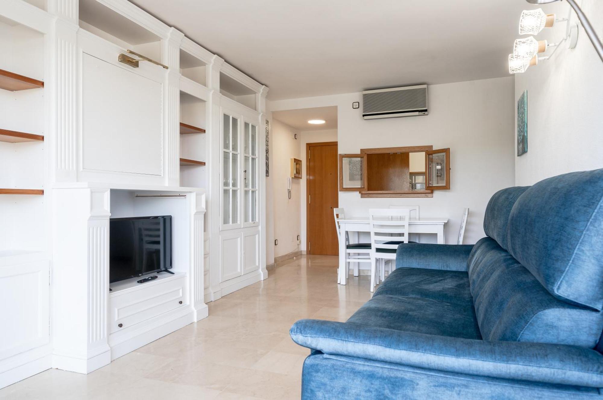 Rentalmar Central Park Salou Rum bild
