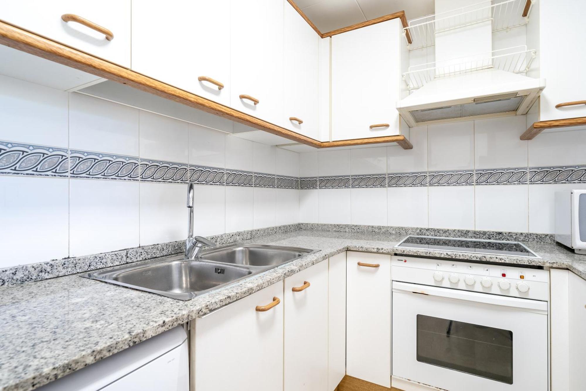 Rentalmar Central Park Salou Rum bild